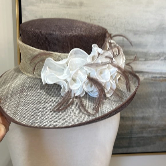 Hat - Picture 6 of 9